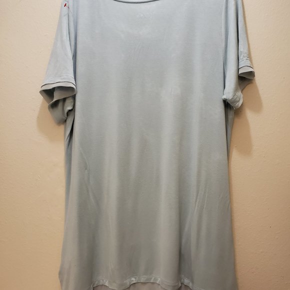 WOMEN'S PLUS SIZE 1X LOGO TOP W/POCKETS - Picture 5 of 5